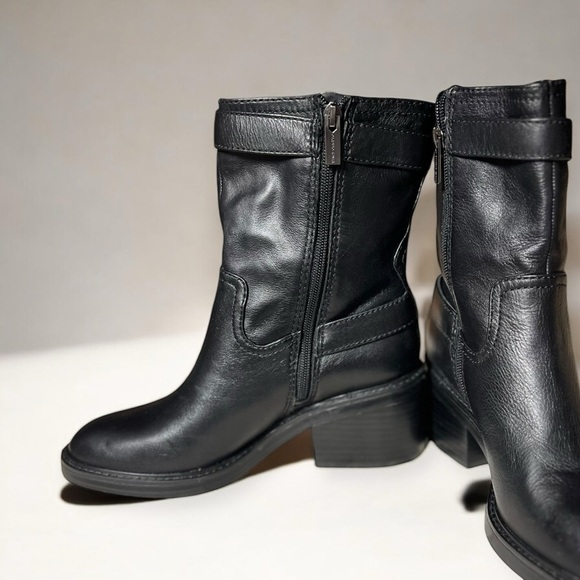 🌻BRAND NEW Vince Camuto Vergila Black Leather Moto Bike Ankle Boots Size 8 - Picture 5 of 10